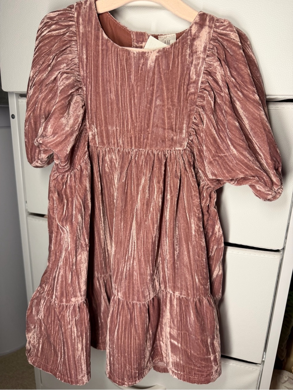 H&M Rose Velvet Puff-Sleeve Dress